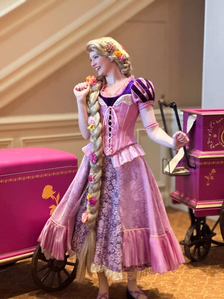Rapunzel cast member at Disneyland Hotel Paris