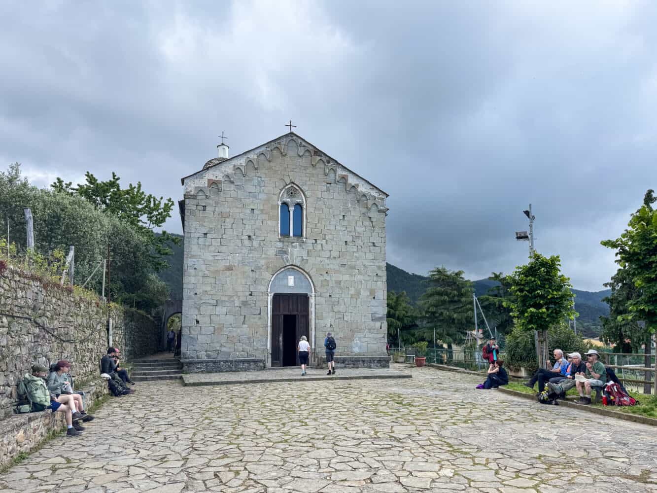 Volastra church on the Corniglia to Manarola hike.