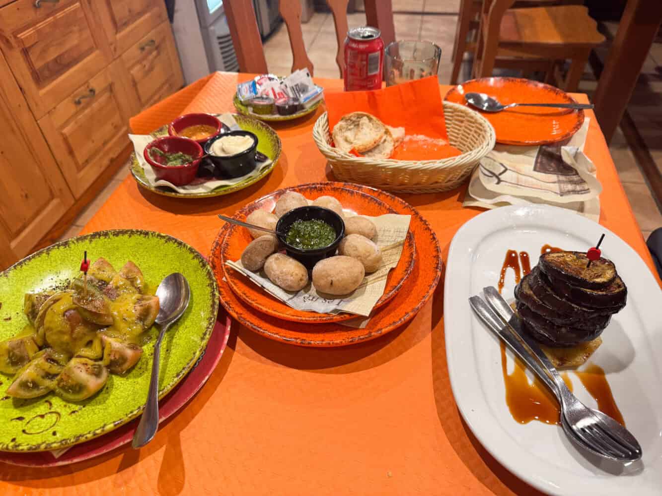 Meal at Tasca El Carraca in Vallehermoso on La Gomera. 