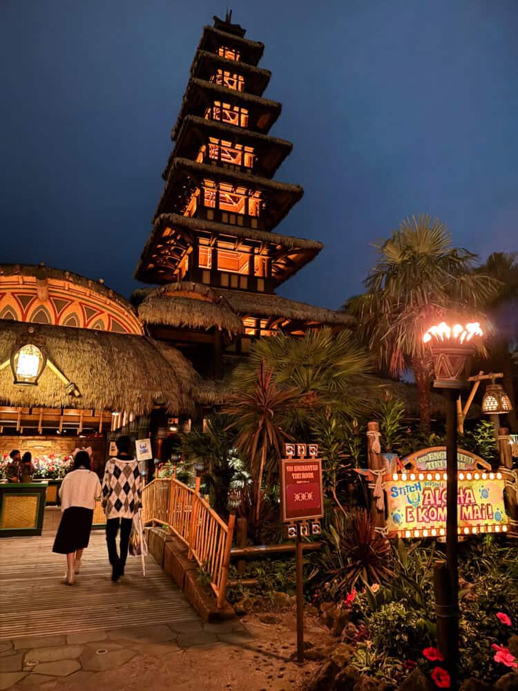 The Enchanted Tiki Room with Stitch show at Tokyo Disneyland. 